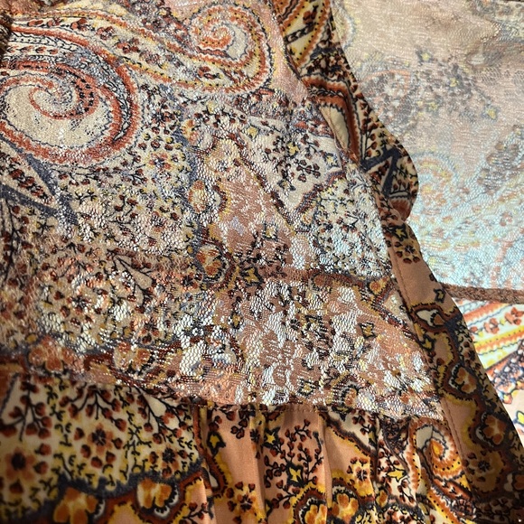 Ava & Grace sleeveless top. Size XL - Picture 4 of 4